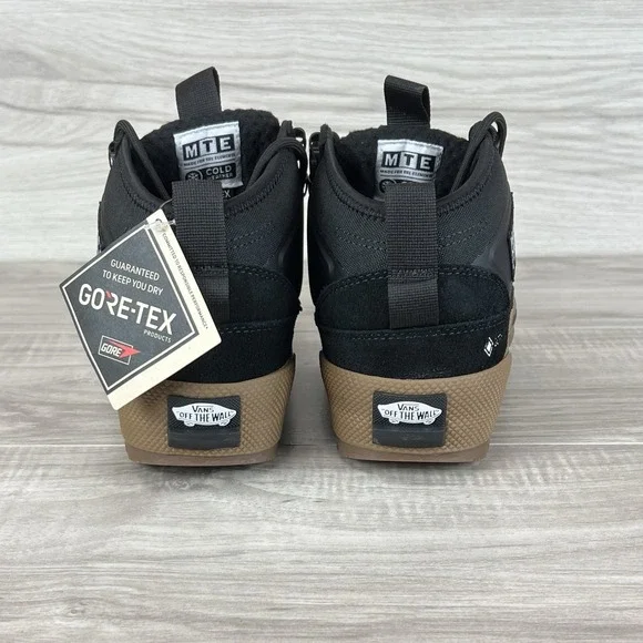 Vans MTE Half Cab GORE-TEX Insulated Shoe Black Gum Size Mens 6.5 / Women's 8